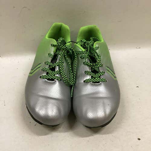 Used Junior 01.5 Cleat Soccer Outdoor Cleats