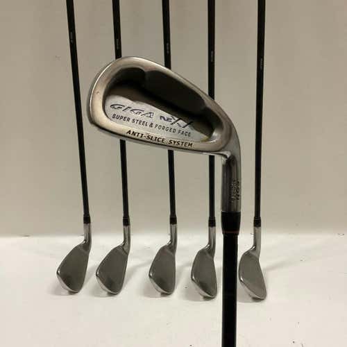 Used Giga Nexx 5i-pw Regular Flex Graphite Shaft Iron Sets