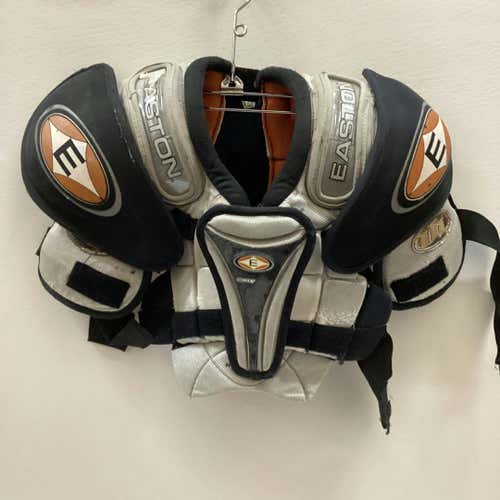 Used Easton Ultra Lite Md Hockey Shoulder Pads