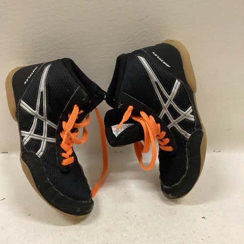 Used Asics Junior 01.5 Wrestling Shoes