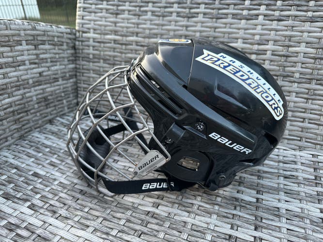 Used  Bauer Bhh2100jr Helmet