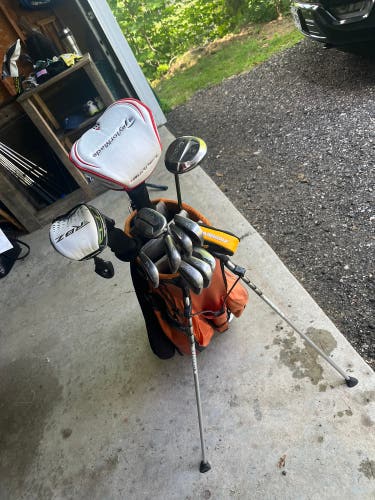 Full Set Of Clubs Great To Start Playing - Bag Not Included