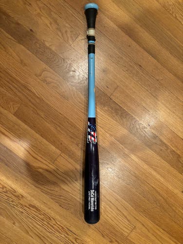 Used Marucci (-3) 29 oz 32" Cutch22 Bat