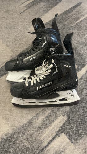 Used Senior Bauer Regular Width   11.5 Supreme Mach Hockey Skates