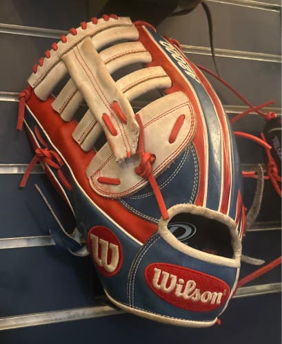 Used 2015 Outfield 13" A2000 Baseball Glove