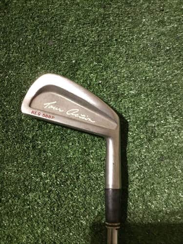 Cleveland Tour Action REG 588P 2 Iron H.E.T. Steel Shaft