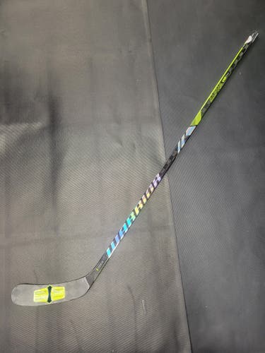 New Intermediate Warrior Right Hand Alpha LX2 Pro Hockey Stick M03 55 flex