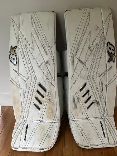 Used  Brian's  OPTiK 2 Goalie Leg Pads