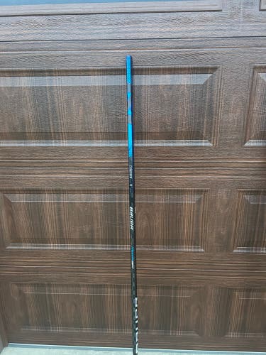 Used Senior Bauer Right Handed P92 Pro Stock Nexus Geo Hockey Stick