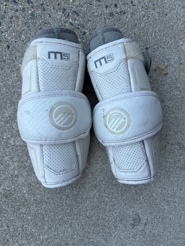 Used Youth Maverik M5 Arm Pads