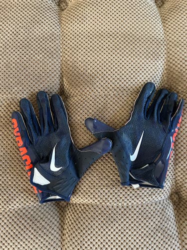 Syracuse game used football gloves XXL