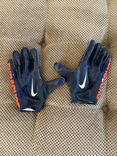 Syracuse game used football gloves XL