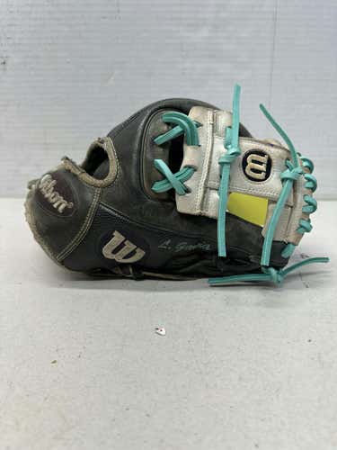 Used Wilson A2000 1789 11 1 2" Fielders Gloves