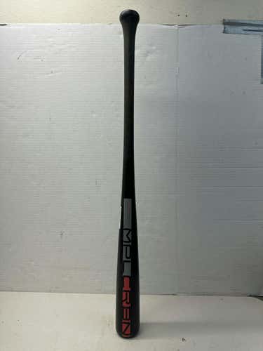 Used Mizuno Maple Carbon 32" Wood Bats