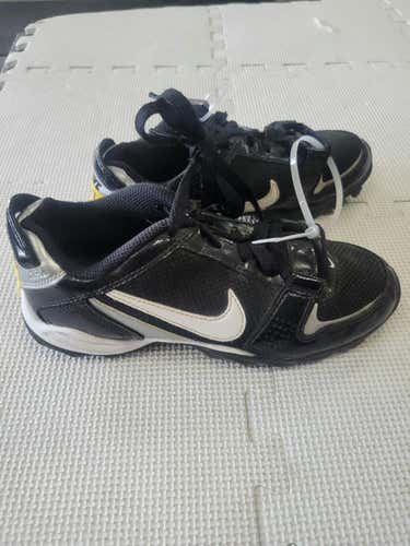 Used Nike Senior 7.5 Football Cleats