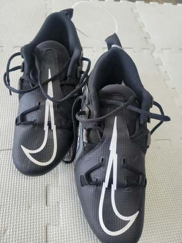 Used Nike Senior 7 Football Cleats