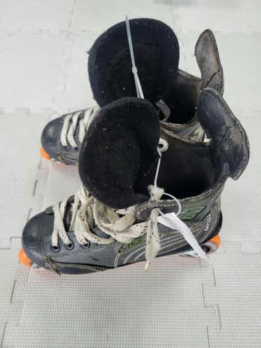 Used Tour Skate Junior 03 Roller Hockey Skates