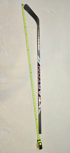 New Easton P9 Synergy ST Composite Grip HEATLEY 100 LH Hockey Stick - Mid Curve