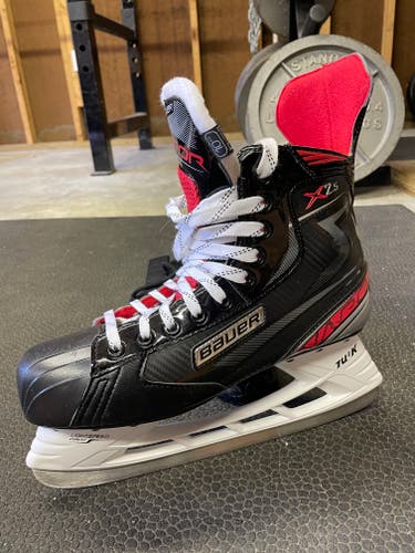 Used Senior Bauer Vapor X2.5 Hockey Skates Regular Width 10