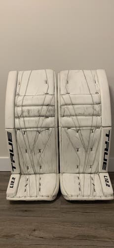 True 12.2 33+1 Senior Goalie Pads