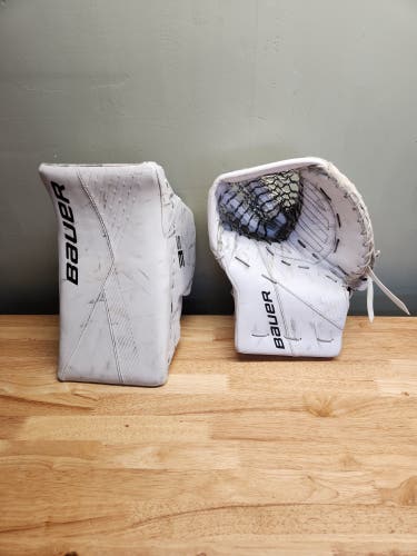 Bauer Supreme 3S glove and blocker