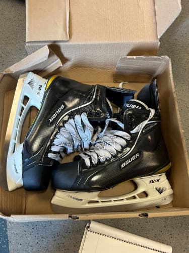 New Bauer Supreme Total One 11.5D fit 2 Ice Hockey Skates