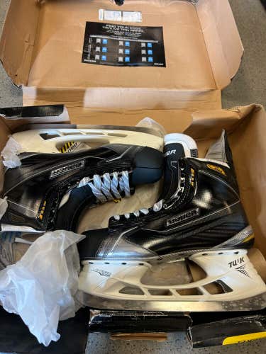 New Bauer Supreme Total One  MX3 11.5D fit 2 Ice Hockey Skates LS3