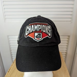 2022 A10 Mens Swim&Diving Champions Strapback Hat NCAA