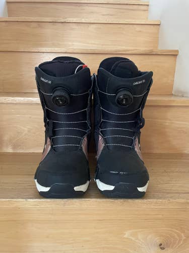 Used Size 7.0 (Women's 8.0) Women's Burton Limelight Snowboard Boots Medium Flex All Mountain