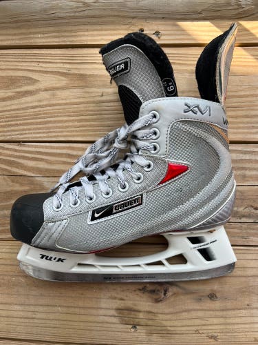 Nike bauer XVI ice hockey skates