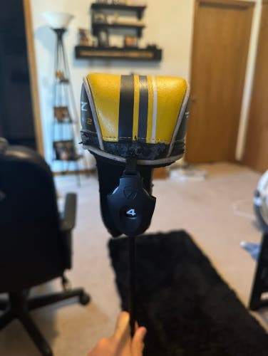 Used Men's TaylorMade Left Hand Regular Flex 4H RocketBallz Stage 2 Hybrid