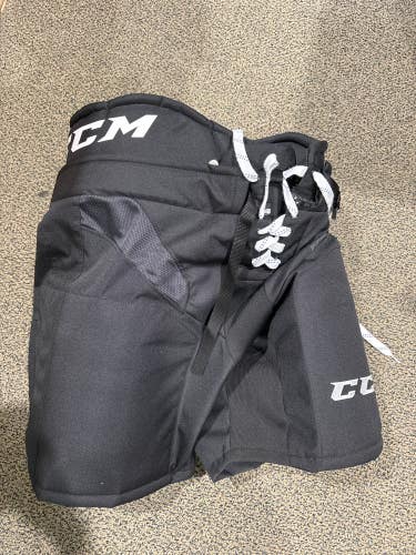 Black New Senior Large CCM hp31 Hockey Pants