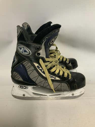 Used Easton Ultra Lite Senior 9.5 Ice Hockey Skates