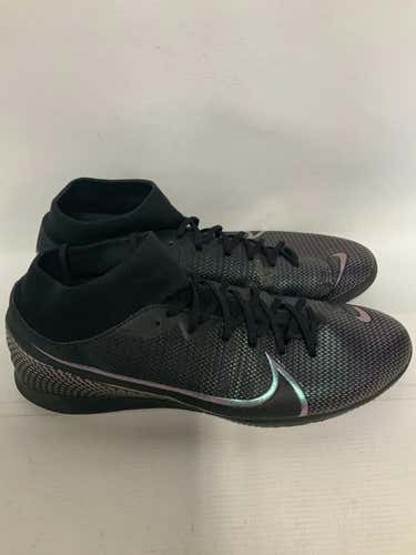 Used Nike Senior 13 Indoor Soccer Indoor Cleats