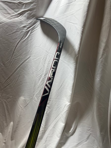 Junior Bauer Right Handed Vapor Hyperlite 2 Hockey Stick P92 50 Flex ***FREE SHIPPING TO US***