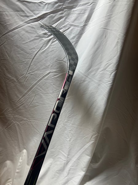 New Intermediate Bauer Right Handed Vapor Hyperlite 2 Hockey Stick P92 65 Flex