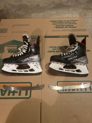 Used Senior Bauer   7.5 Vapor 3X Hockey Skates