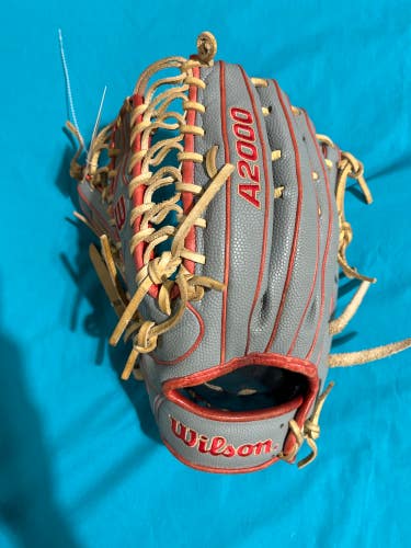 Gray Used Wilson A2000 Left Hand Throw Outfield Baseball Glove 12.75"