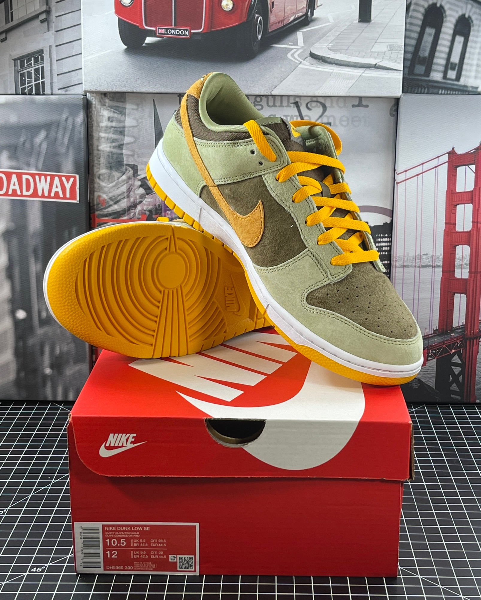 Nike Dunk Low Dusty Olive Mens Size 9 DH5360-300 DH5360 300 Nike Dunk Low Dusty Olive (2021/2023) [USED] - 10  main image 3