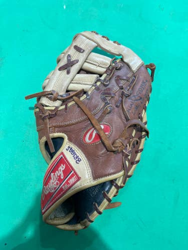 Brown Used Adult Rawlings Gold Glove Elite Right Hand Throw First Base Baseball Glove 13"