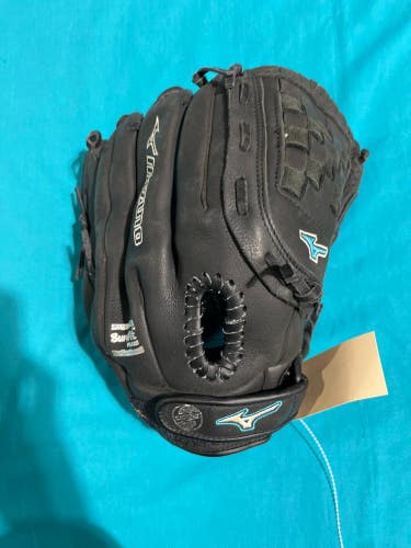 Black Used Kid Pitch (9YO-13YO) Mizuno Supreme Right Hand Throw Pitcher's Softball Glove 12"