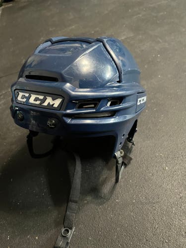 CCM tacks 910 hockey helmet sz medium navy color