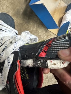 Used Intermediate Bauer Vapor 2X Pro Hockey Skates Regular Width Size 5.5