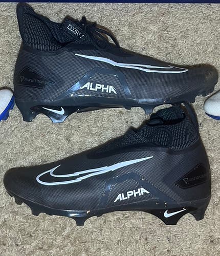 Used Men's Nike Alpha Menace Elite 3