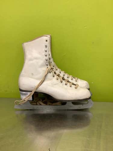 Used Bauer Senior 8 Women's Figure Skates