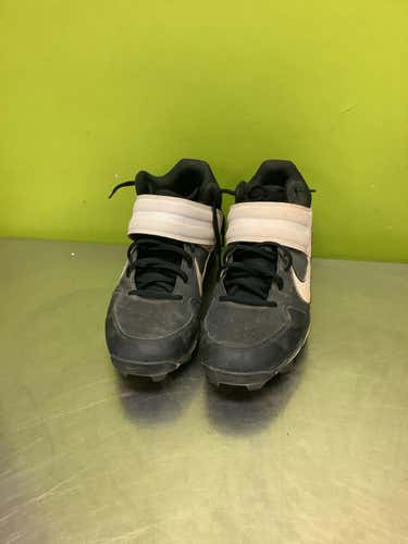 Used Nike Senior 12 Football Cleats