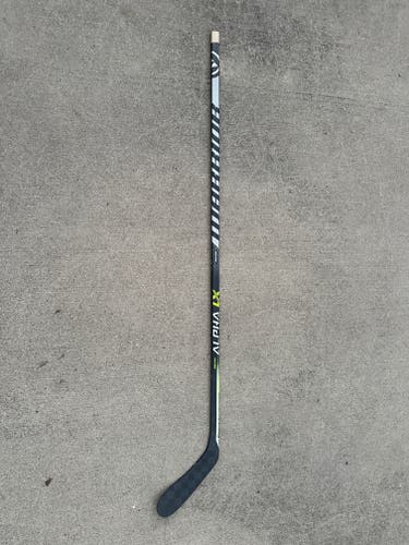 Used Senior Warrior Alpha LX Pro Right Handed Hockey Stick P28