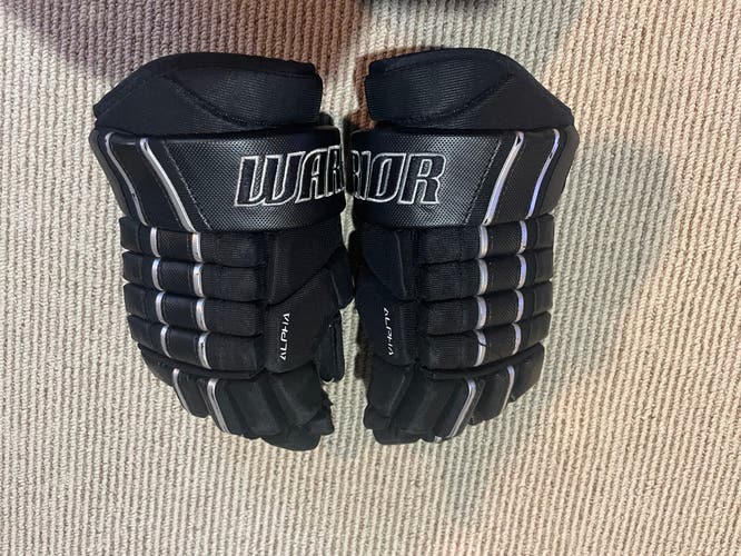 Warrior Jr. Alpha Gloves 12”