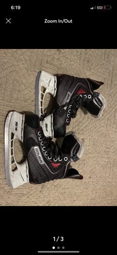 Used Youth Bauer Size 2 Vapor X4.0 Hockey Skates