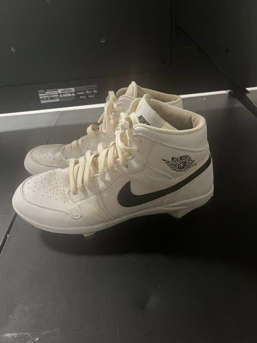 Jordan 1 Mid White Baseball Metal Cleats